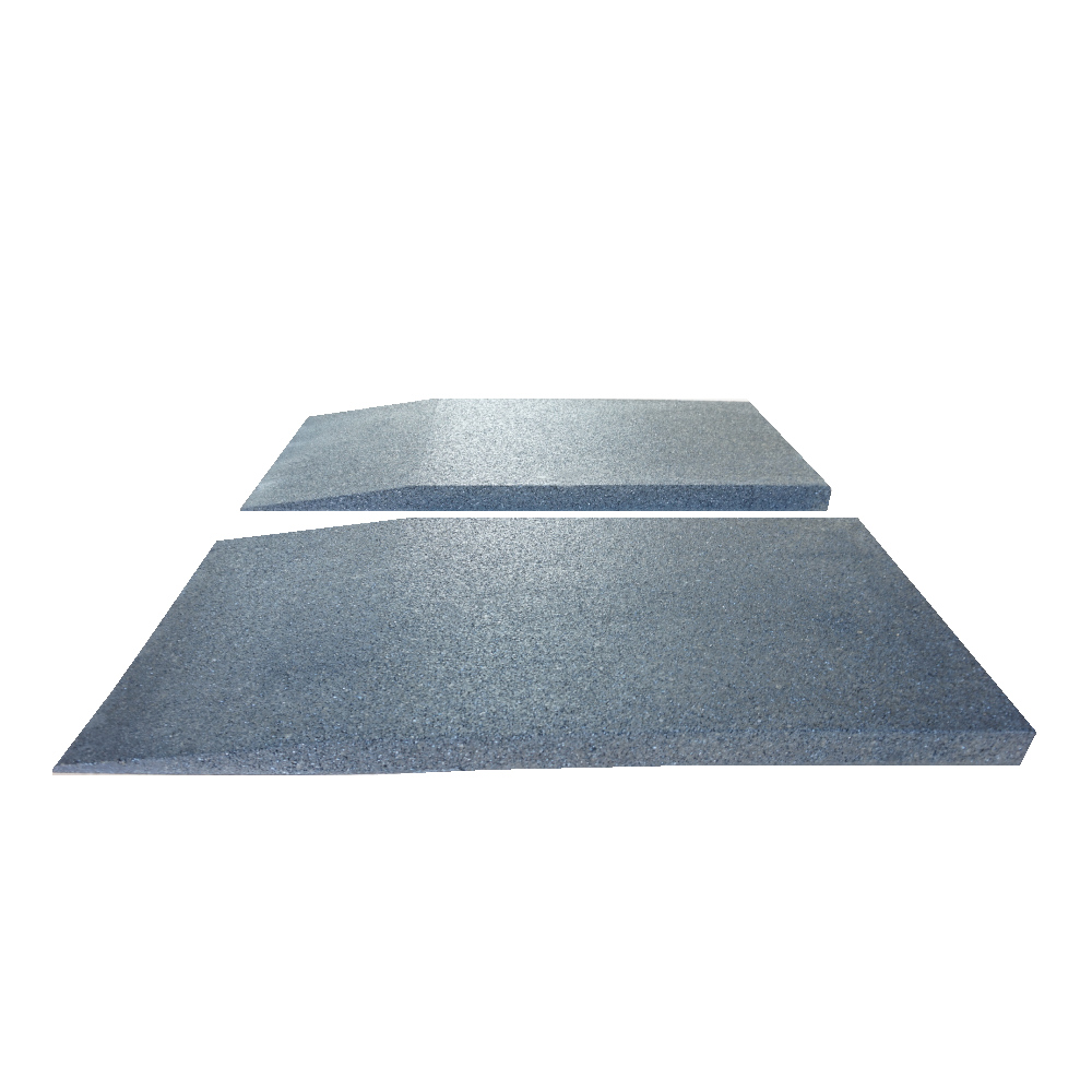 Universale Auffahrrampen aus Gummigranulat 1000x480x50mm